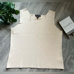 Designers Original’s Square Neckline Sleeveless Top in Cream. Size XL